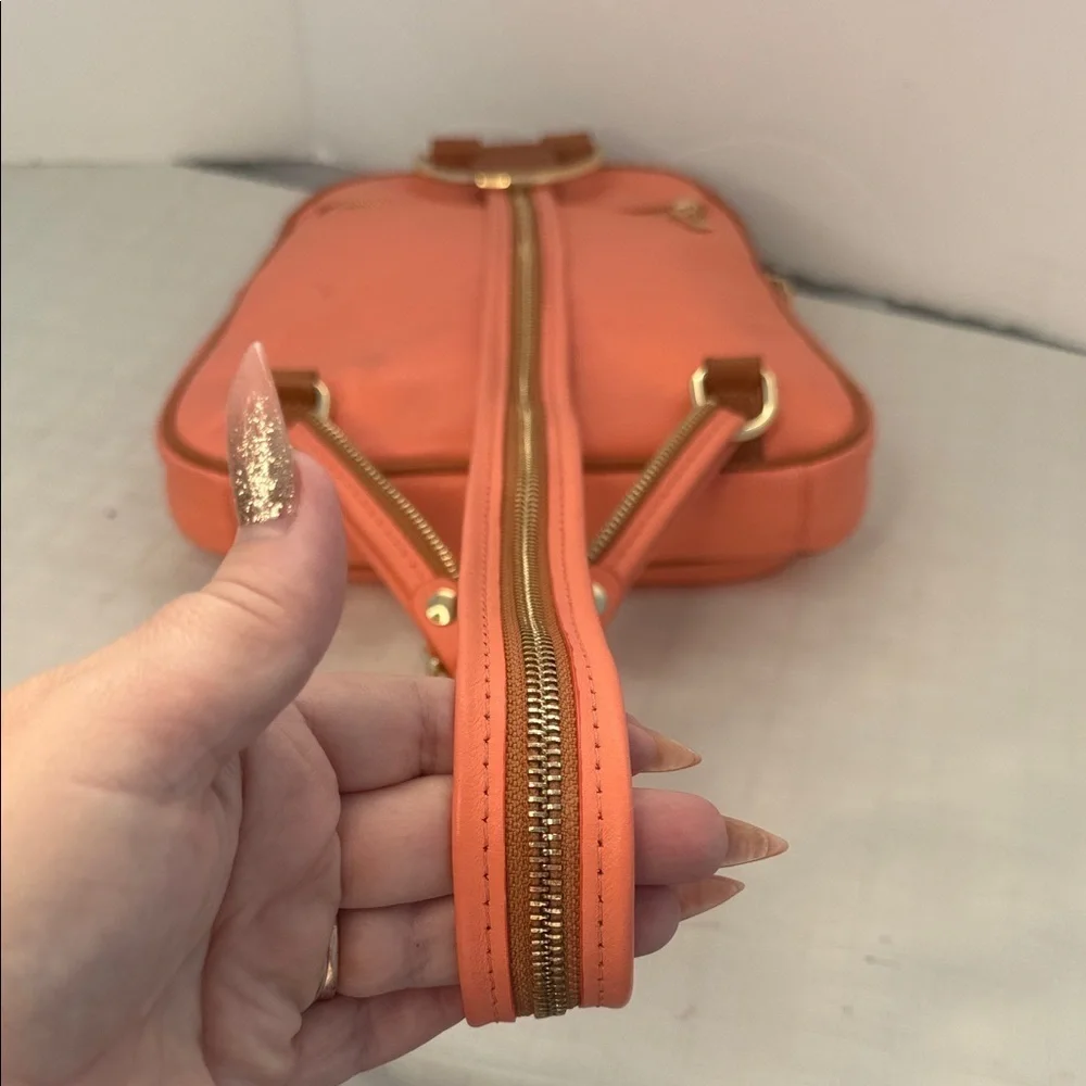 Valentina Italian Orange Pebbled Leather Sling Backpack/Shoulder Bag 🍊